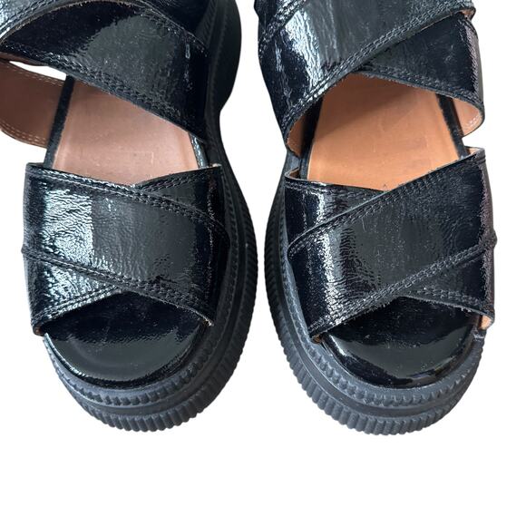 GANNI Chunky Patent Leather Sandals - Picture 4 of 9